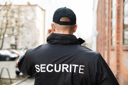 Agent de scurit en intervention